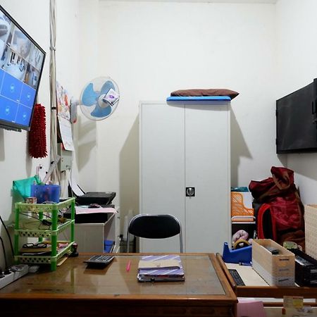 ホテル レッドドアーズ ニア リビング プラザ プルウォケルト エクステリア 写真